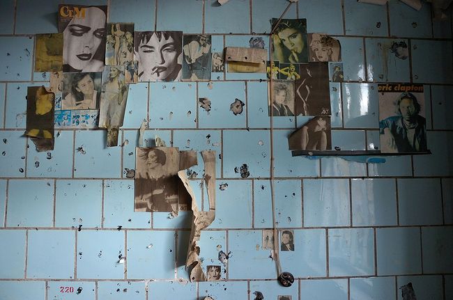 Yurij Antipitchev. Trip to Kola Superdeep Borehole (2015). The remains of the harsh life of drilling workers