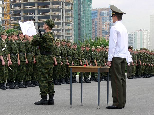 Юрий Антипычев. Происходящее. Присяга в Академии генерального штаба, 2006