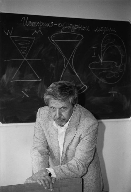 Yurij Antipitchev. Ecce Homo. Alexander, the culturologist (2002)