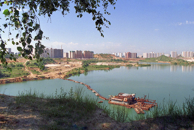 Yurij Antipitchev. Reality. Dzerzhinskij, 2001