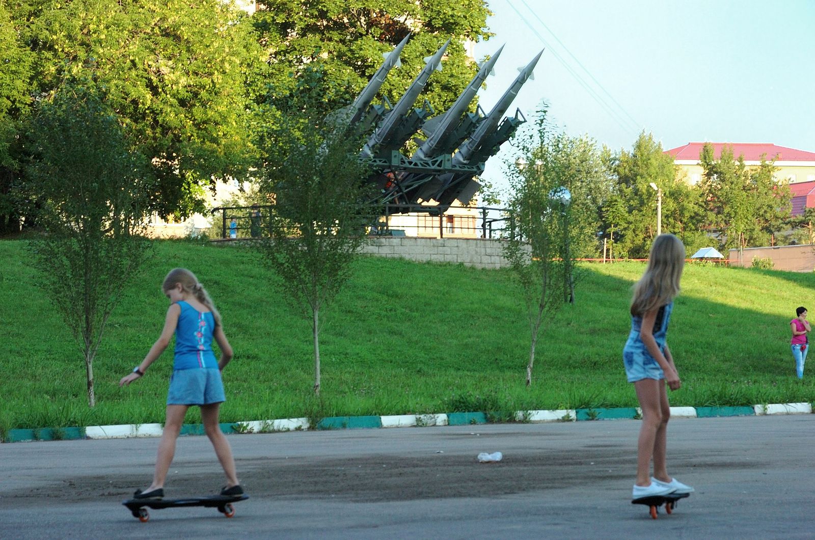 Юрий Антипычев. Образы отечества (2019). "Про самый мирный город", 2016 Nikon D2Hs + AF-S DX NIKKOR 16-85mm F3.5-5.6G ED VR